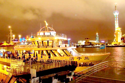huang pujiang river night cruise