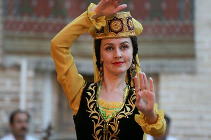 Uzbek Clothes