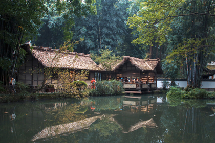 Dufu Thatched Cottage