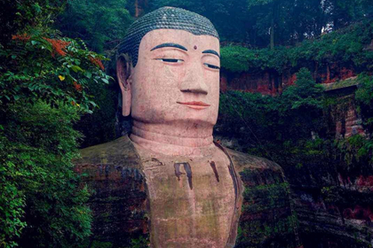 Leshan Giant Buddha by Walk