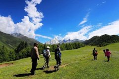 Siguniang Mountain Dafeng Base Camp 3 Days Trekking Tour